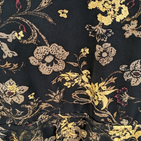 Style & Co floral top - Picture 3 of 3